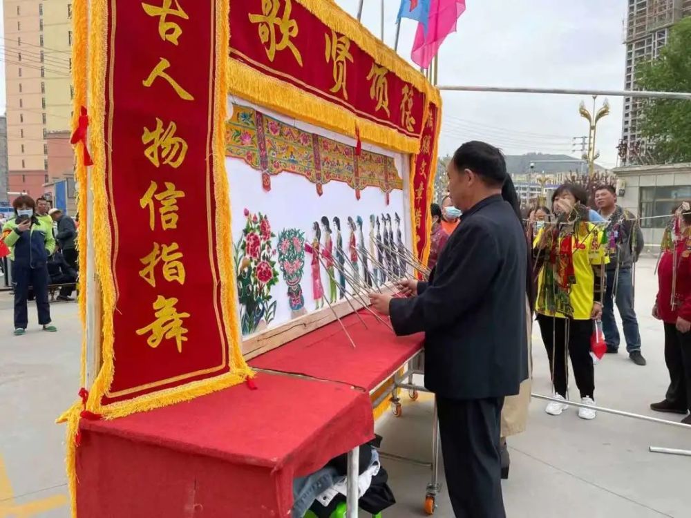 新澳門王中王期期中，揭秘彩票背后的秘密與策略，揭秘新澳門王中王彩票背后的秘密與策略，期期中探秘彩票世界