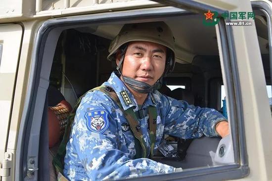 滿廣志現(xiàn)在是什么軍銜？深度解析其軍事生涯及成就，滿廣志的軍銜與軍事生涯，深度解析及成就概覽
