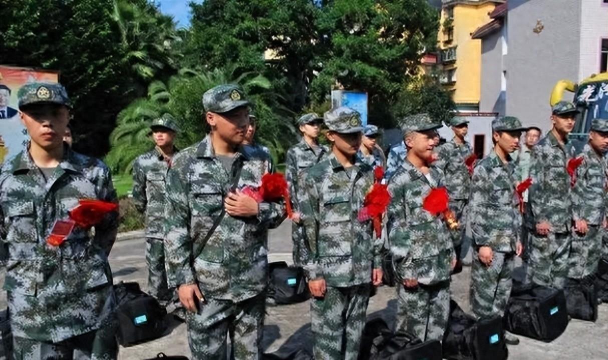 中央軍事委員會(huì)組成人員表及其職責(zé)與重要性，中央軍事委員會(huì)組成人員表、職責(zé)與重要性解析