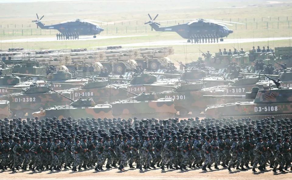 建軍90周年閱兵儀式，回顧輝煌歷程，展望嶄新未來，建軍90周年閱兵儀式，回顧輝煌歷程，展望嶄新未來，彰顯軍威國威的力量展示
