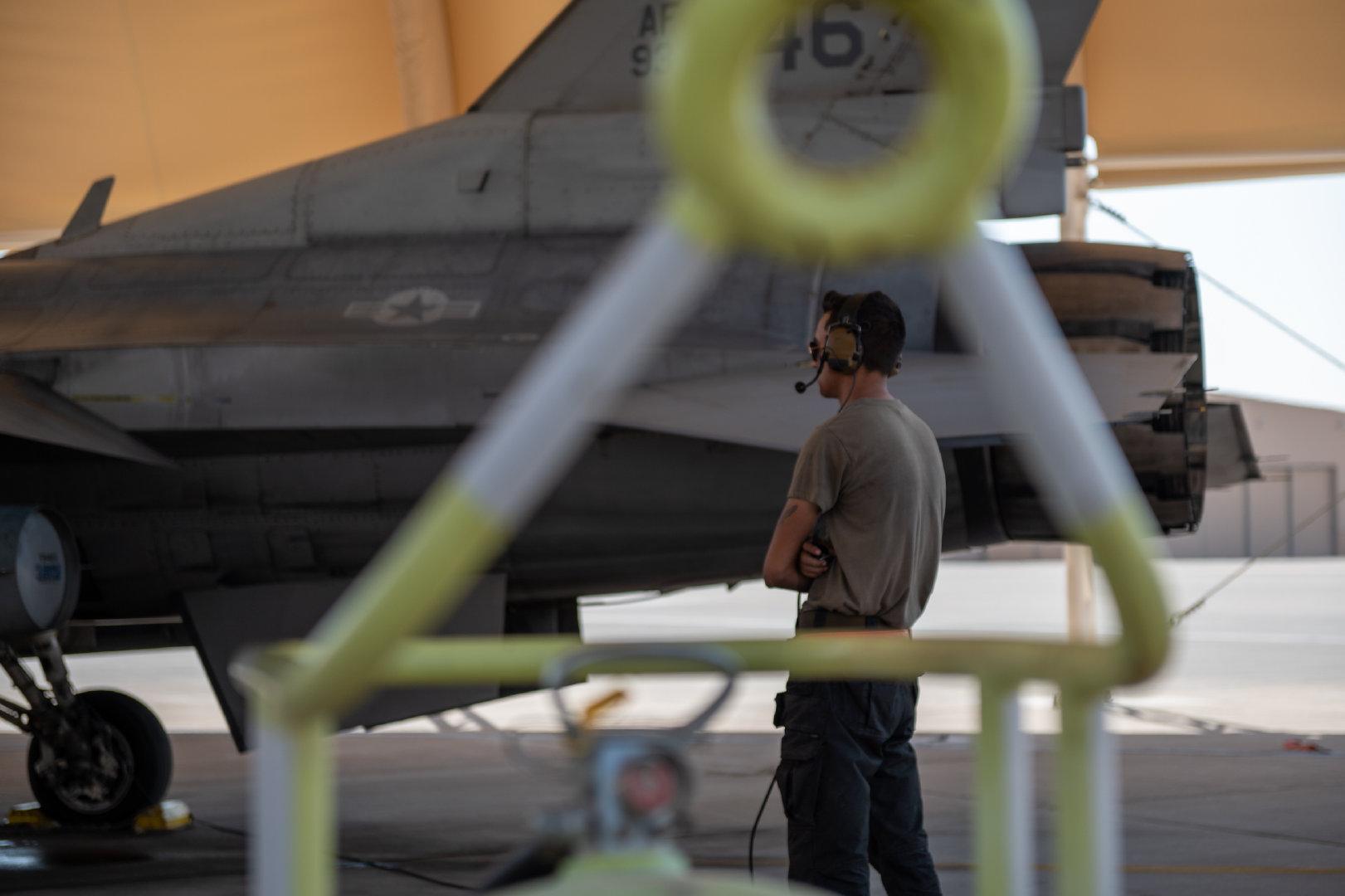中國空軍戰(zhàn)機數(shù)量概覽，2022年的最新數(shù)據(jù)解讀，中國空軍戰(zhàn)機數(shù)量概覽，最新數(shù)據(jù)解讀及分析（2022版）