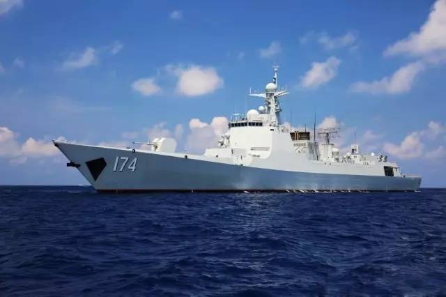 鄭州艦的服役地點，榮耀與擔當?shù)囊娮C，鄭州艦榮耀見證，服役地點與擔當?shù)臉s耀