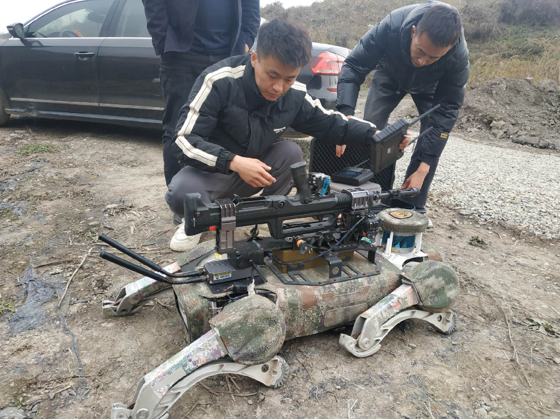 軍用重型防彈盾牌，保護(hù)戰(zhàn)士的生命線(xiàn)，軍用重型防彈盾牌，戰(zhàn)士的生命守護(hù)者
