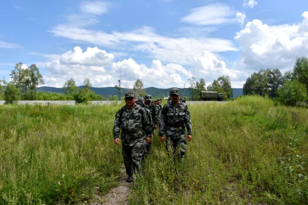 國際軍事形勢最新消息2020深度解析，全球軍事動態(tài)深度解析，國際軍事形勢最新消息2020回顧與前瞻