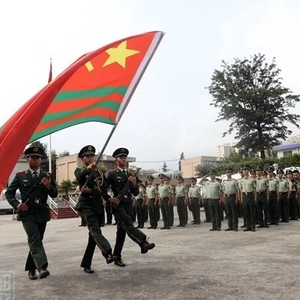 武警部隊軍旗，榮耀的象征與力量的體現(xiàn)，武警部隊軍旗，榮耀與力量的象征
