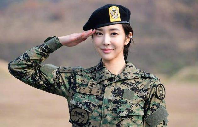 關于女兵征兵條件，探索未來的挑戰(zhàn)與機遇——以2024年為例，女兵征兵條件，探索未來挑戰(zhàn)與機遇——聚焦2024年展望