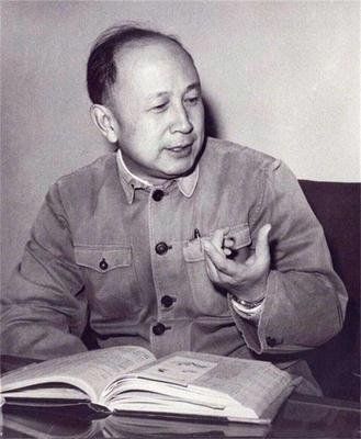 錢學森的成就和貢獻，偉大的科學家的一生，錢學森的偉大成就與科學貢獻，一生獻身于科學事業(yè)的光輝歷程