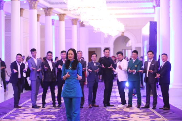 六肖期期中特一王中王——揭秘彩票背后的秘密，揭秘彩票背后的秘密，六肖期期中特一王中王探秘彩票世界