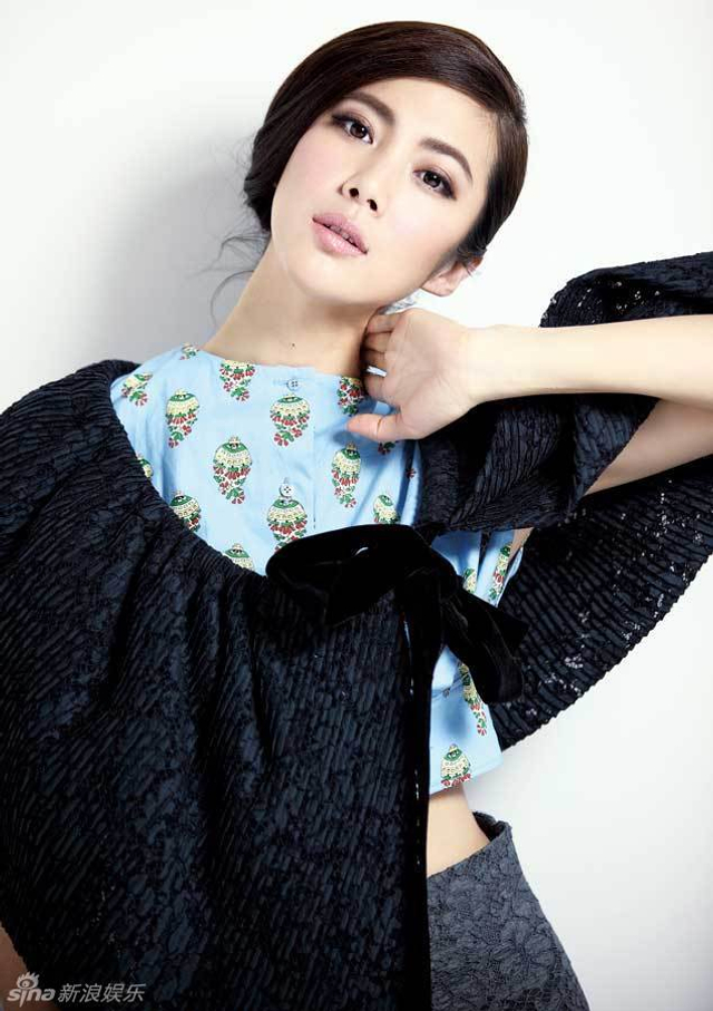 王珂?zhèn)€人資料、圖片及年齡，全面揭示一位引人注目的公眾人物，王珂?zhèn)€人資料大揭秘，圖片、年齡及引人注目的公眾形象展現(xiàn)眼前