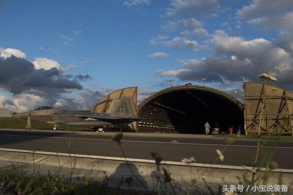 關于幾架殲-20可以打敗一架F-22的探討，殲-20與F-22對決探討，幾架殲-20能勝出一架F-22？