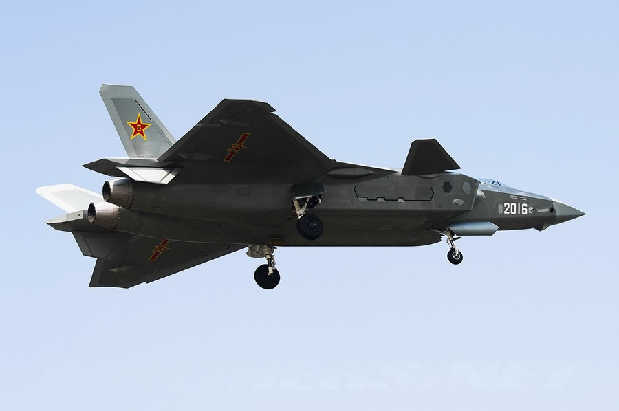 殲-20戰(zhàn)斗機(jī)有多少架，揭秘中國(guó)空軍最新隱身戰(zhàn)機(jī)的數(shù)量與實(shí)力，揭秘中國(guó)空軍殲-20隱身戰(zhàn)機(jī)數(shù)量與實(shí)力，實(shí)力究竟如何？